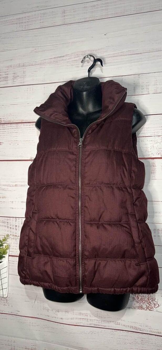 Old Navy Burgundy Puffer Vest Women’s Small